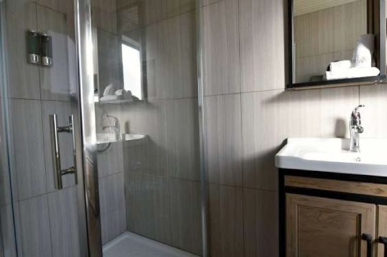 Superior King Suite - bathroom