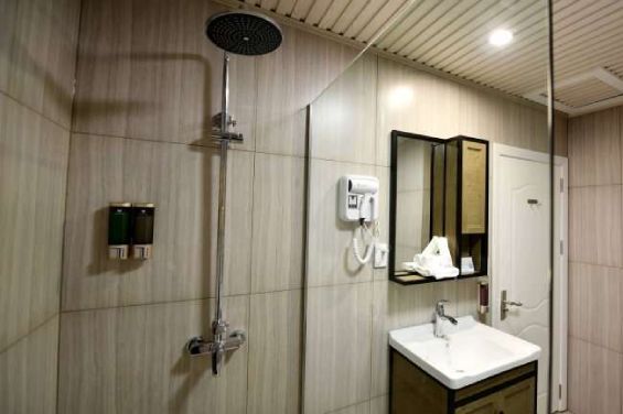 Executive King Suite - bathroom